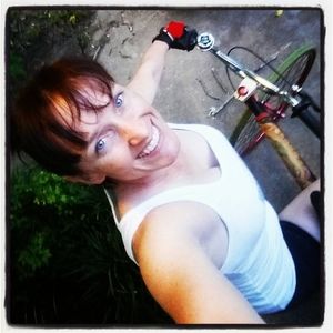 Meet your Posher, Roxanne